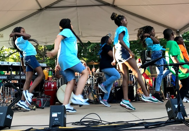 Beyond the Circle: Community Education Connects Institutions and the Surrounding Community  
