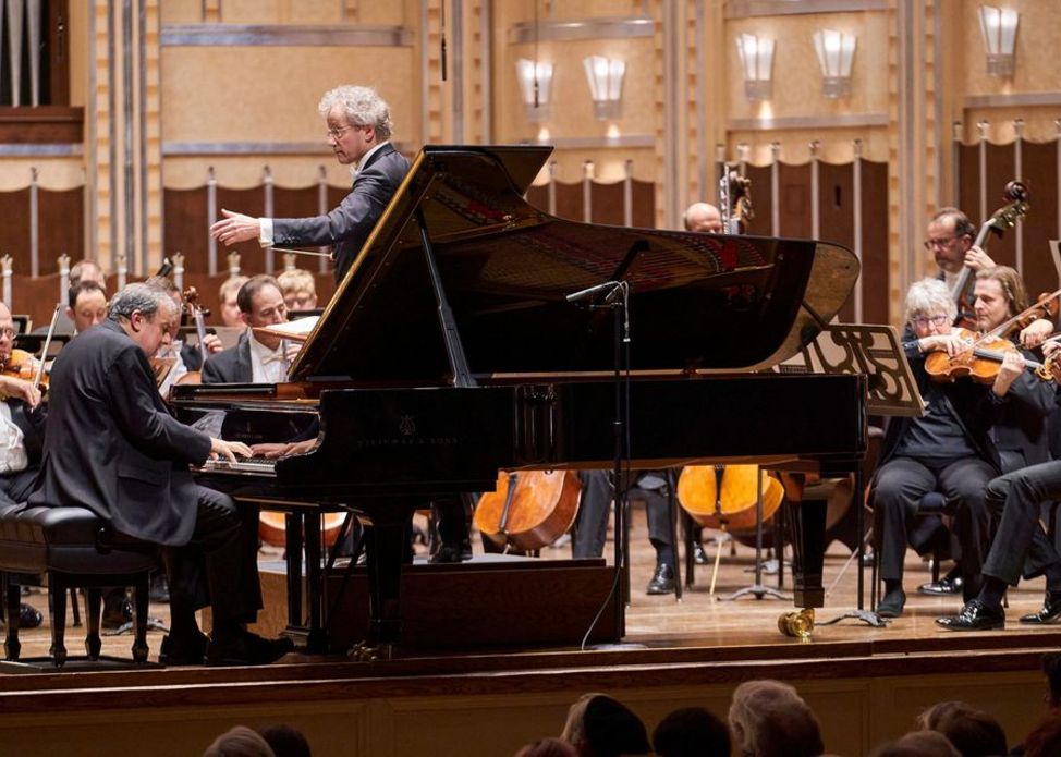 Bronfman Plays Rachmaninoff