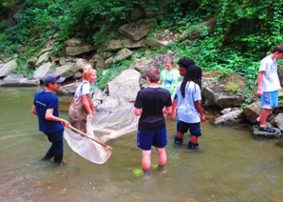 The Environmental Heroes Field Science Program 