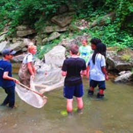 The Environmental Heroes Field Science Program 