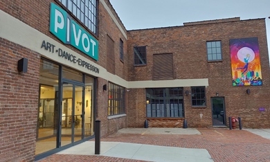Pivot center exterior